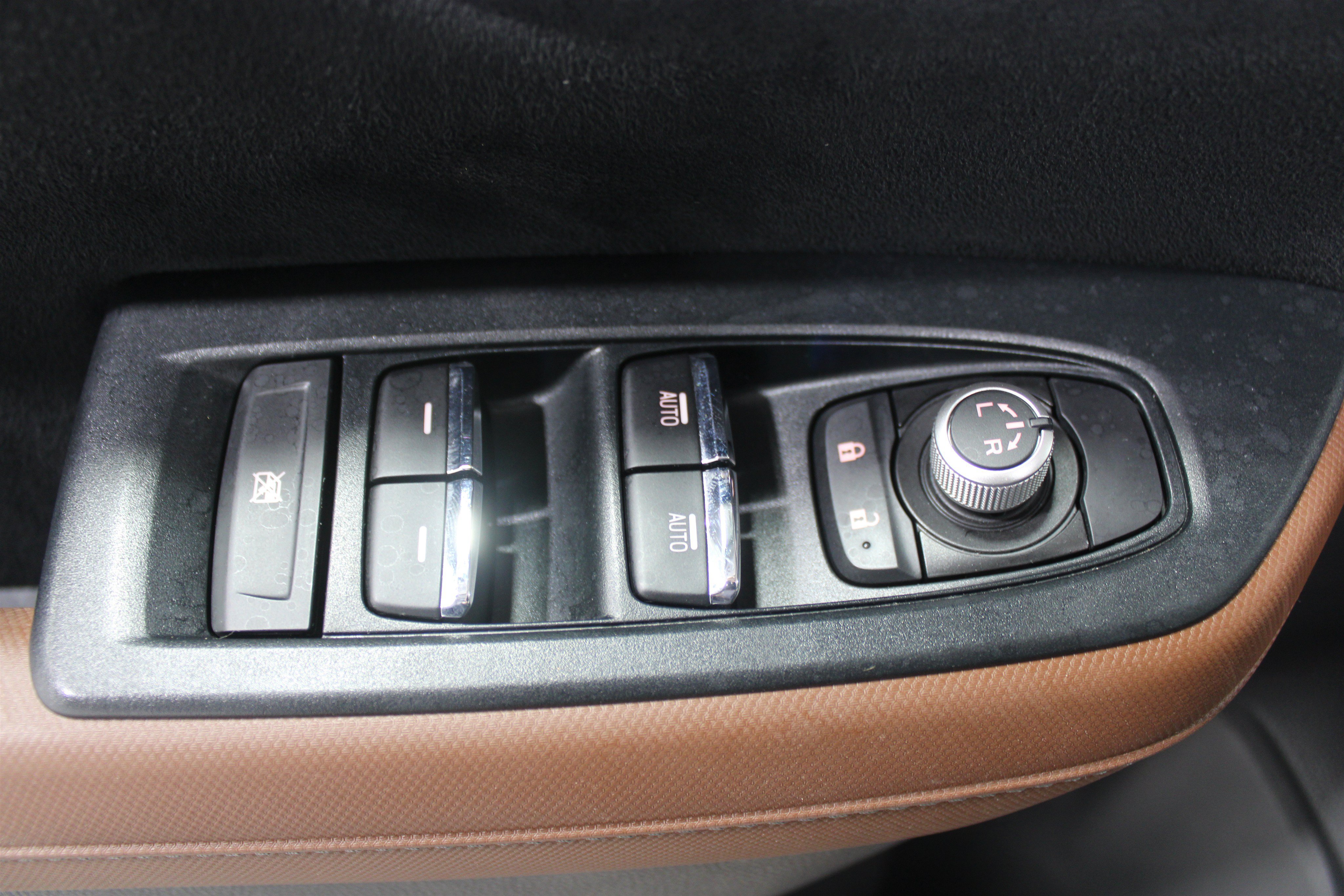 Used 2025 Subaru Forester Touring w/ Popular Package - Touring AWD/4WD image 16
