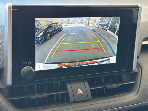 Used 2024 Toyota RAV4 LE FWD image 21