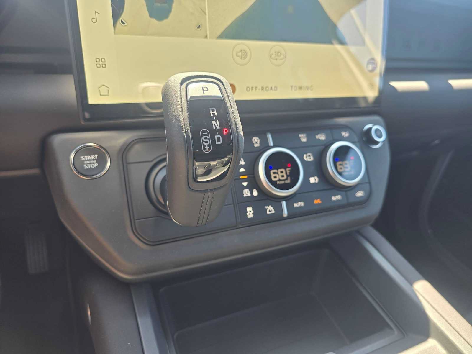New 2026 Land Rover Defender 110 S AWD/4WD image 30