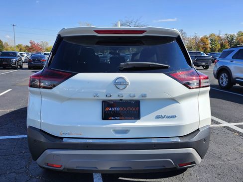 Used 2023 Nissan Rogue SV w/ SV Premium Package image 10