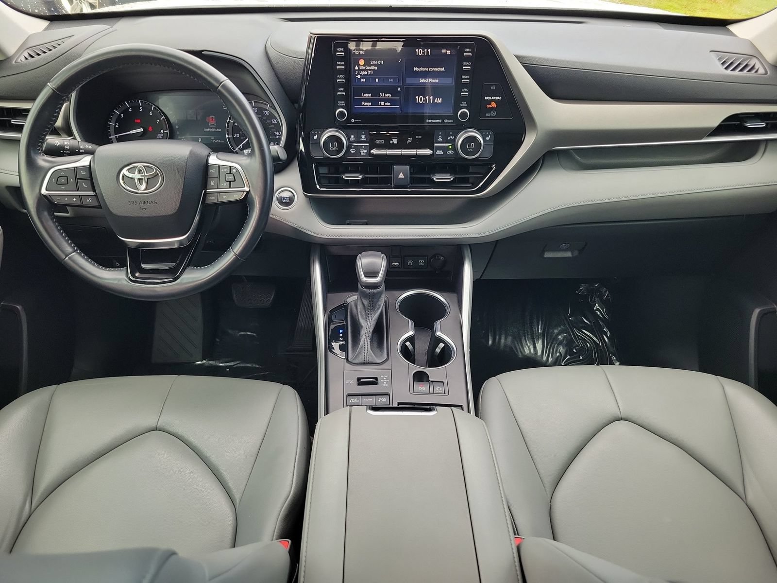 Used 2020 Toyota Highlander XLE AWD/4WD image 14