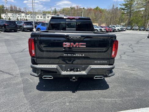 New 2026 GMC Sierra 1500 Denali w/ Denali Reserve Package AWD/4WD image 8
