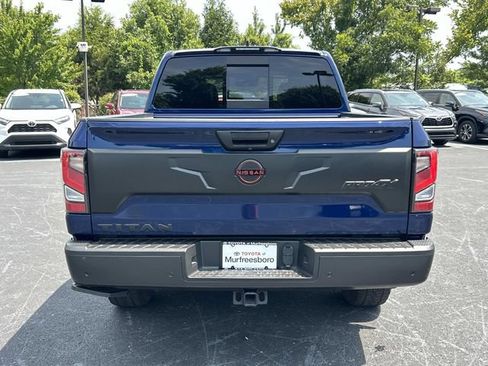 Used 2023 Nissan Titan PRO-4X w/ Pro-4x Convenience Package AWD/4WD image 5