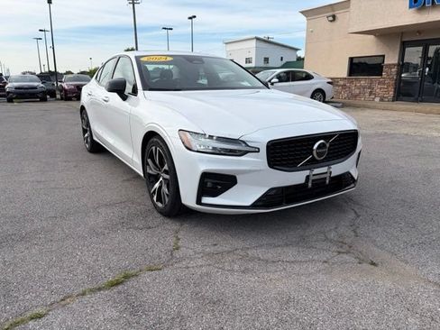Used 2024 Volvo S60 B5 Core FWD image 10