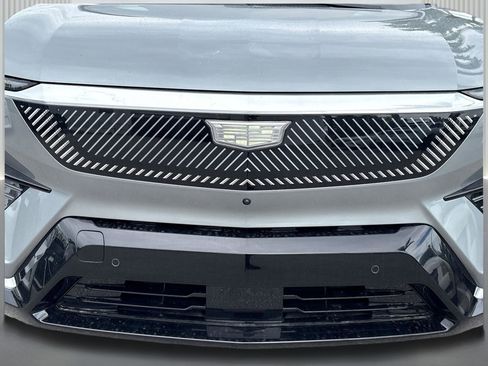 New 2026 Cadillac Optiq Luxury 1 RWD image 12