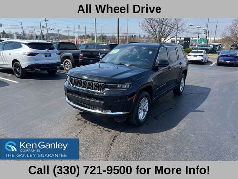 Used 2024 Jeep Grand Cherokee L Laredo AWD/4WD image 2