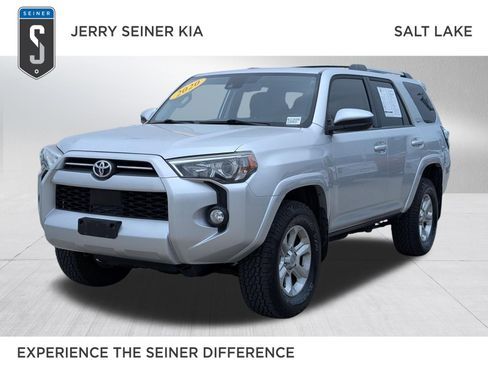 Used 2020 Toyota 4Runner SR5 AWD/4WD image 1