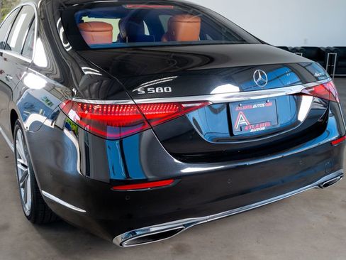 Used 2023 Mercedes-Benz S 580 4MATIC Sedan w/ Warmth & Comfort Package image 22