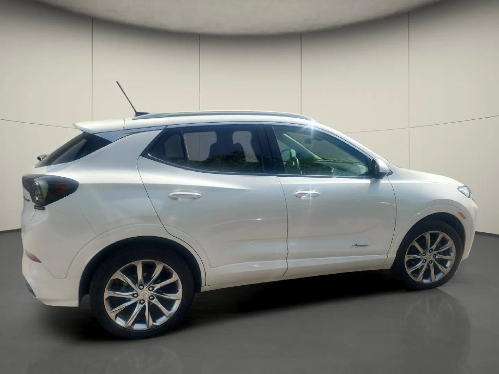Used 2024 Buick Encore GX Avenir w/ Avenir Technology Package AWD/4WD image 8