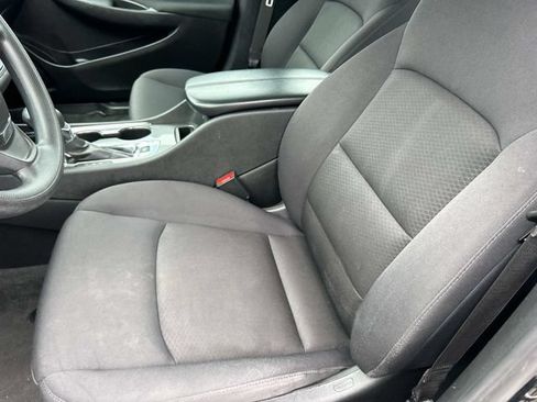 Used 2024 Chevrolet Malibu LT FWD image 25
