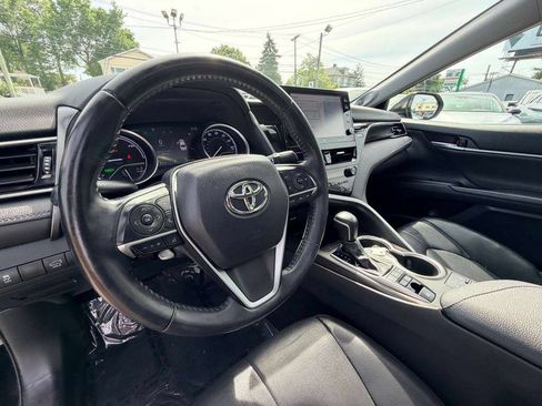 Used 2021 Toyota Camry XLE w/ Navigation Upgrade Package FWD image 15