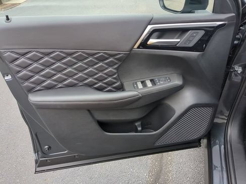 New 2026 Nissan Rogue Platinum AWD/4WD image 11