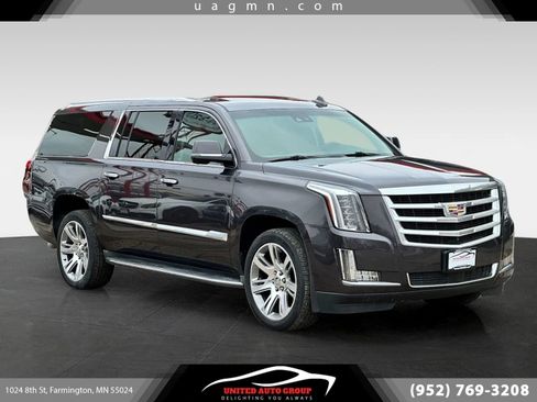 Used 2016 Cadillac Escalade ESV Premium image 1