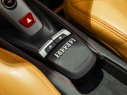 Used 2016 Ferrari 488 GTB RWD image 44