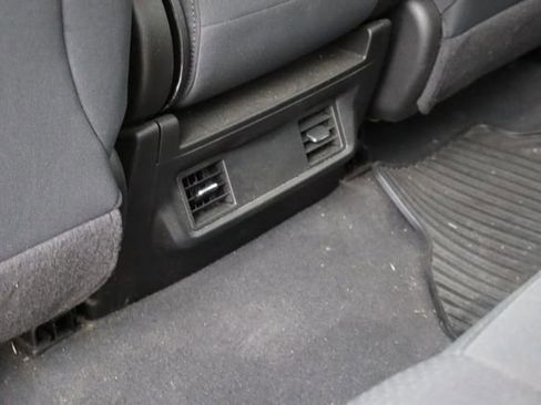 Used 2022 Chevrolet Silverado 1500 Custom AWD/4WD image 17