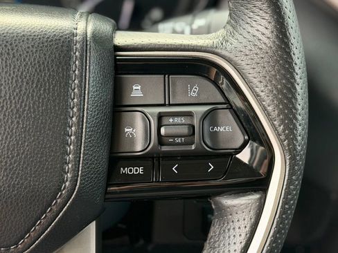 Used 2023 Toyota Tundra Limited AWD/4WD image 13