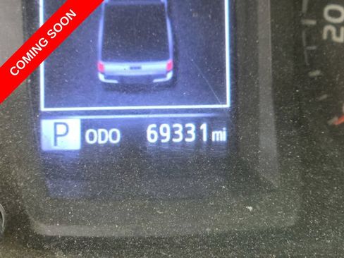 Used 2021 Toyota Tacoma SR AWD/4WD image 3