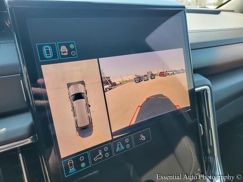 Used 2025 GMC Yukon Denali image 16