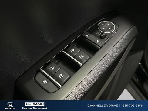 Used 2025 Kia Soul LX w/ LX Technology Package FWD image 16