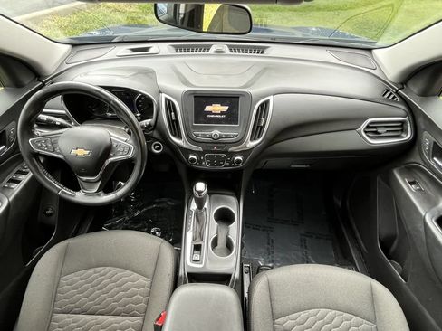 Used 2020 Chevrolet Equinox LT FWD image 11