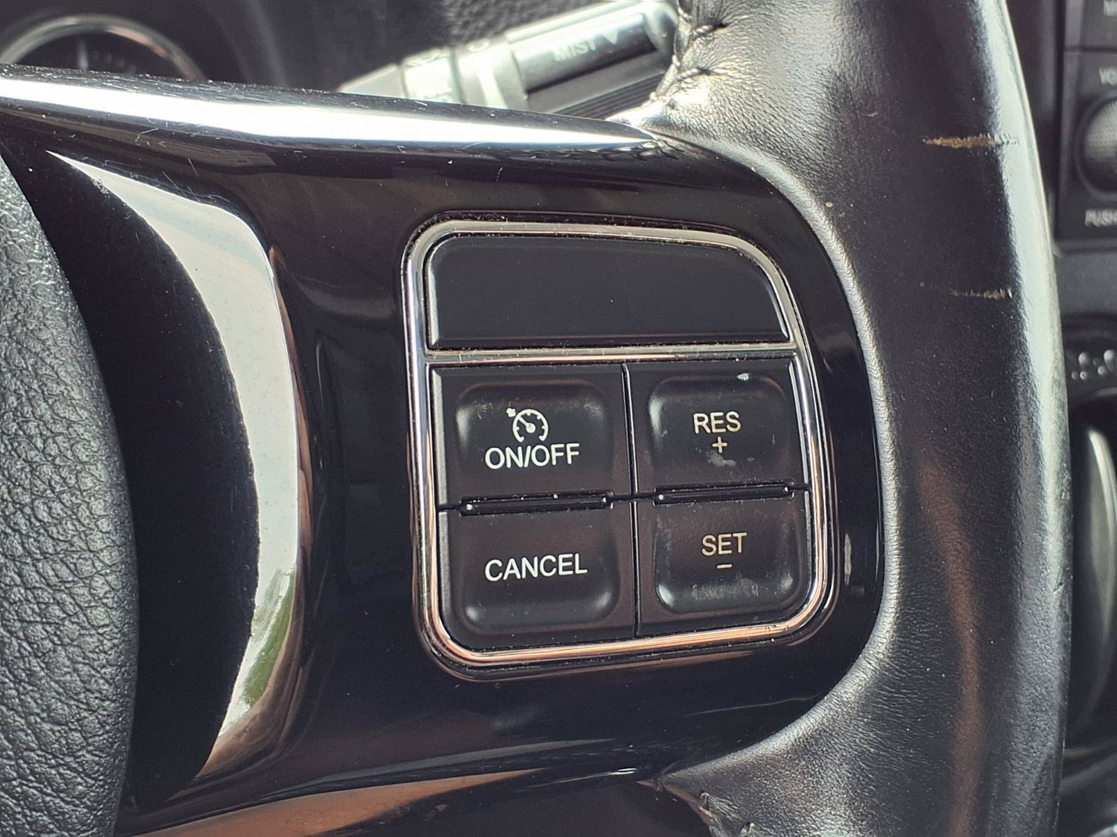 Used 2015 Jeep Wrangler Unlimited Sahara AWD/4WD image 28