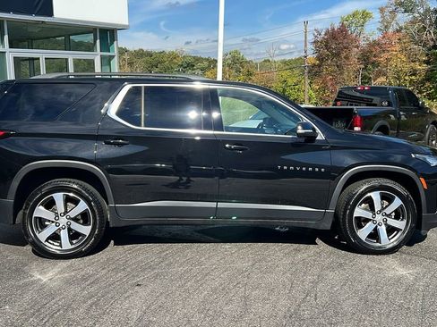 Used 2023 Chevrolet Traverse LT w/ LT Premium Package image 6