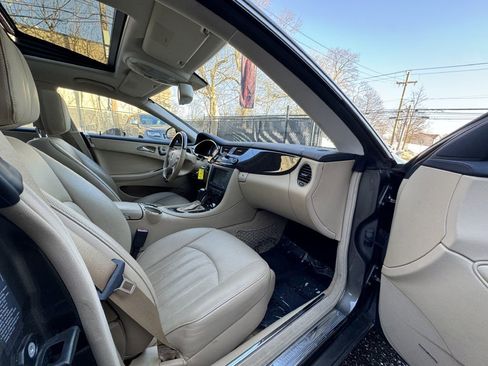 Used 2007 Mercedes-Benz CLS 550 image 15