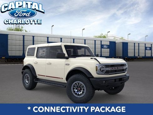 New 2026 Ford Bronco Outer Banks w/ Sasquatch Package AWD/4WD image 9