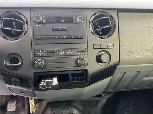 Used 2011 Ford F250 XL AWD/4WD image 22
