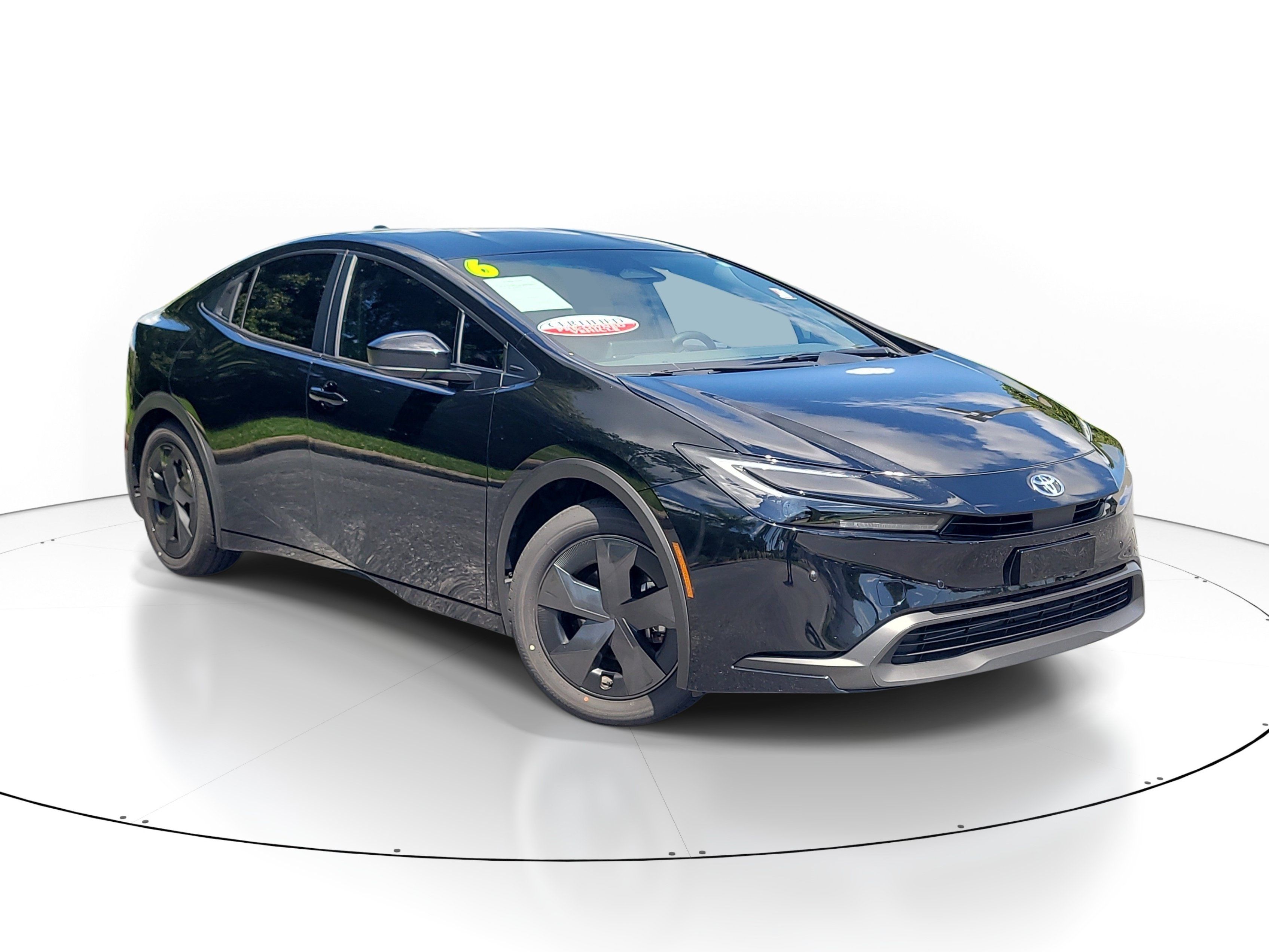 Used 2026 Toyota Prius LE FWD image 2