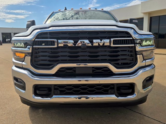 New 2027 RAM 3500 Tradesman AWD/4WD image 4