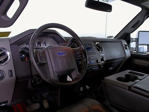 Used 2012 Ford F350 Lariat w/ Chrome Pkg image 19