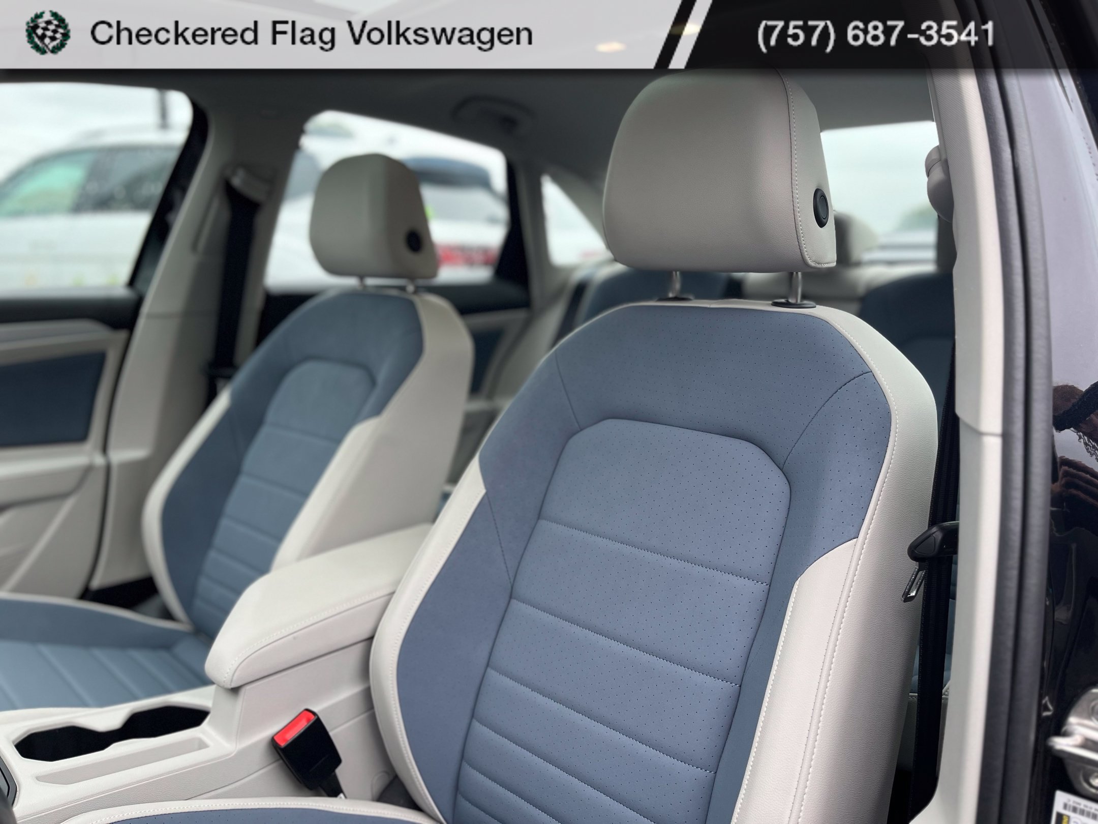Used 2026 Volkswagen Jetta SE FWD image 21