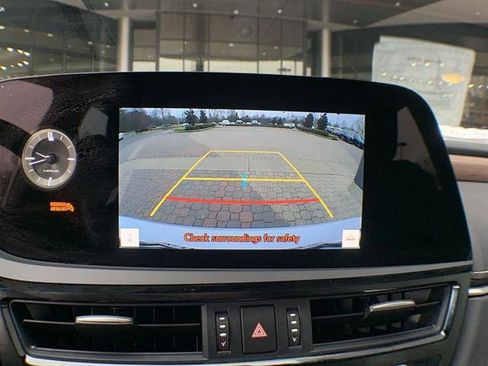 Certified 2025 Lexus ES 350 w/ Premium Package image 17