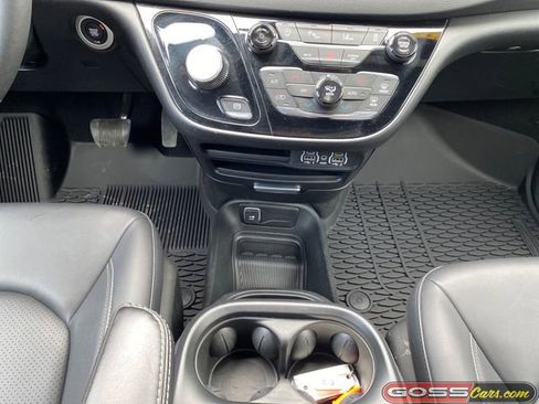 Used 2025 Chrysler Pacifica Select FWD image 14