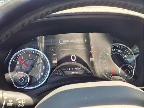 Used 2022 RAM 1500 Laramie AWD/4WD image 24
