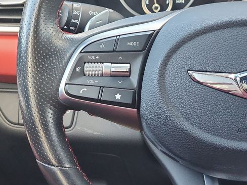 Used 2023 Genesis G70 2.0T w/ Sport Prestige Package image 15