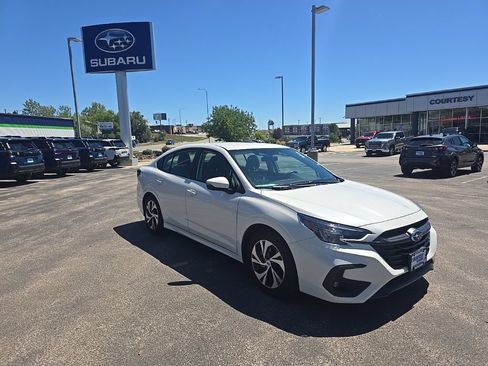 Used 2025 Subaru Legacy Premium AWD/4WD image 2
