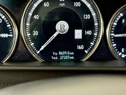 Used 2019 Rolls-Royce Cullinan image 11