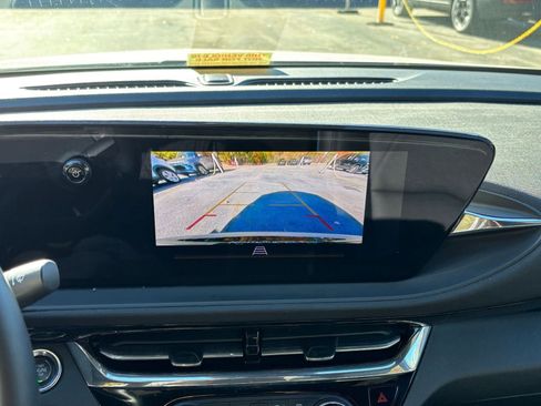 Used 2025 Buick Envista Sport Touring image 17