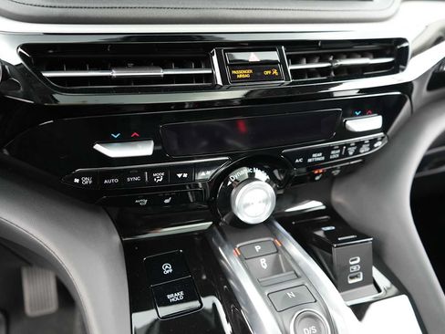 Certified 2026 Acura MDX SH-AWD w/ Technology Package image 28