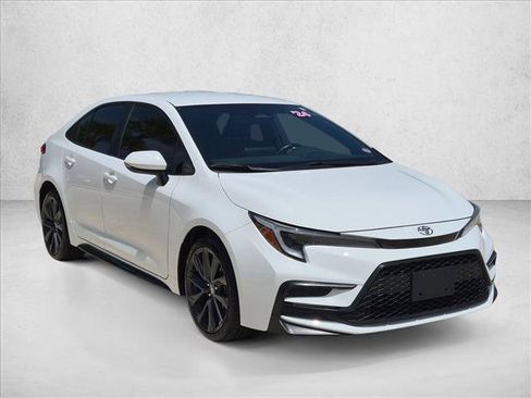 Certified 2024 Toyota Corolla SE FWD image 3