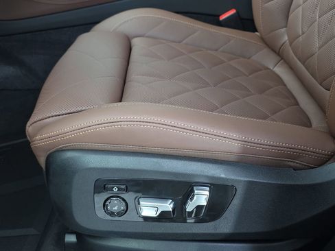 New 2026 BMW X5 xDrive50e w/ M Sport Package AWD/4WD image 28