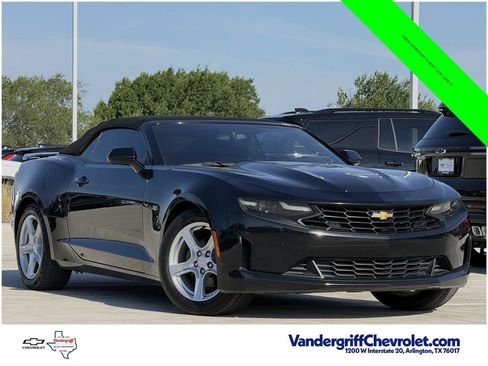 Used 2020 Chevrolet Camaro LT RWD image 2