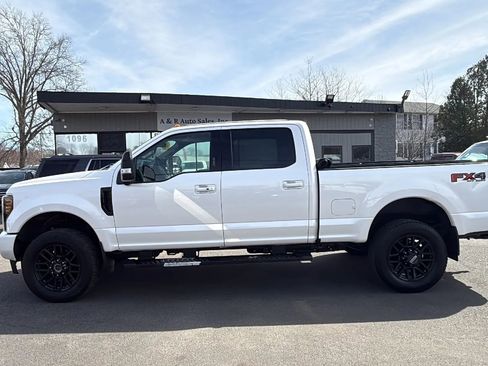 Used 2019 Ford F250 Lariat w/ Lariat Ultimate Package AWD/4WD image 4