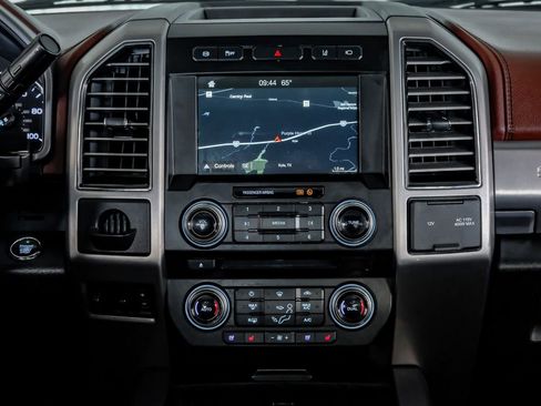 Used 2018 Ford F350 Platinum w/ Platinum Ultimate Package image 26