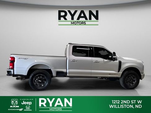 Used 2024 Ford F250 Lariat w/ Sport Appearance Package image 10