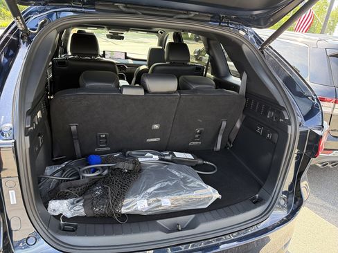 Used 2024 MAZDA CX-90 Plug-In Hybrid w/ Premium Plus AWD/4WD image 31