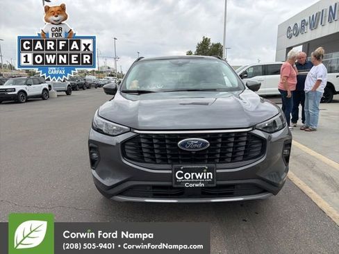Used 2023 Ford Escape SE w/ PHEV Premium Package FWD image 1