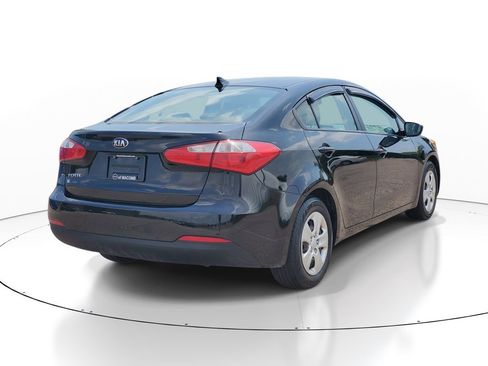 Used 2016 Kia Forte LX FWD image 4